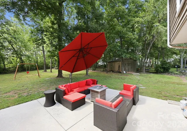 Photo 4 of Sale Pending at 3970 Tenneyson Ct NW, Concord, NC 28027 | MLS# 4398947 | Listing updated on 2026-09-01