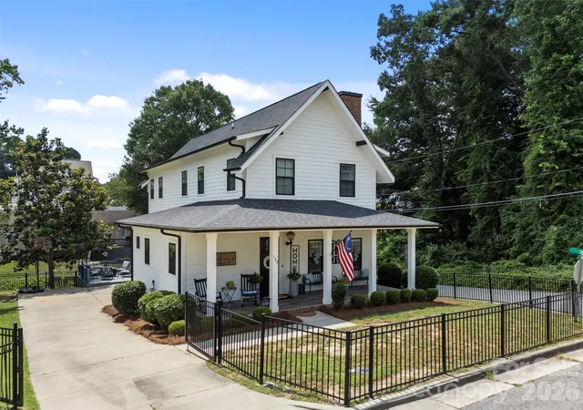 Homes for sale in Belmont, NC | 129 Bryant St, Belmont, NC 28012 | MLS# 4398951