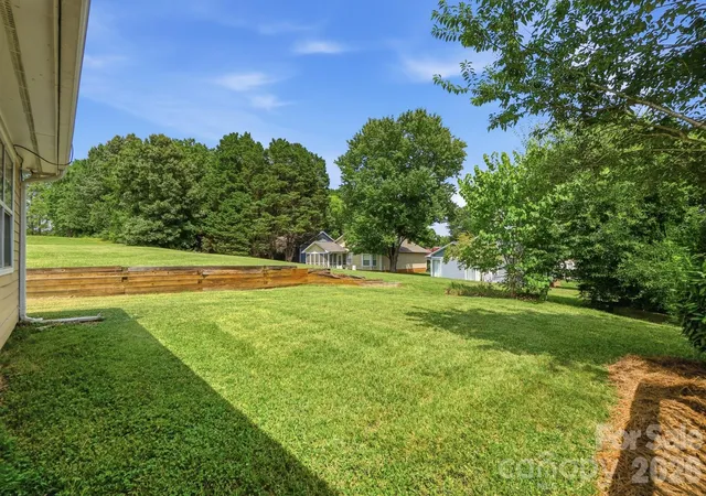 Listing Photo 2 - Condo for sale in building located at 2914 Huckleberry Hl Dr, Fort Mill, SC 29715 - Unit #