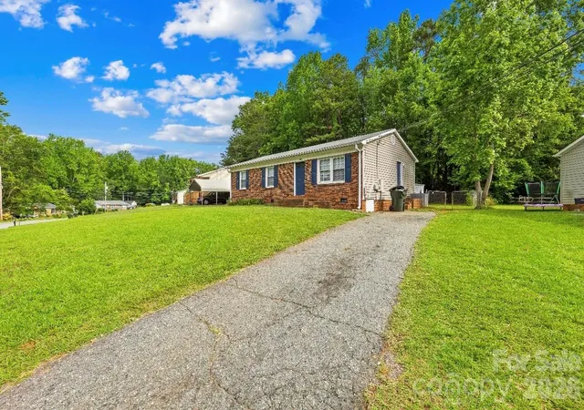 3rd image of 1812 Alpine Dr, Kings Mountain, NC 28086 | MLS# 4398960