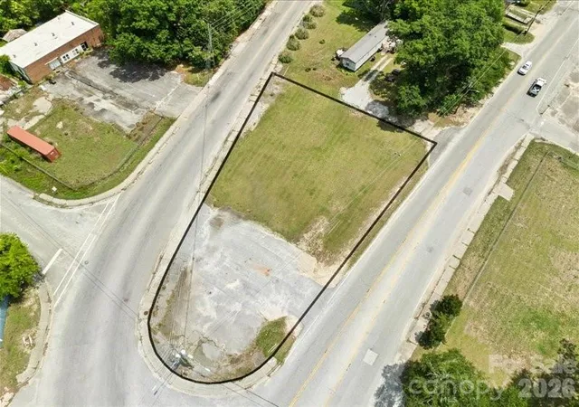 Homes for sale in Cheraw, SC | 519 & 522 2nd St, Cheraw, SC 29520 | MLS# 4398968