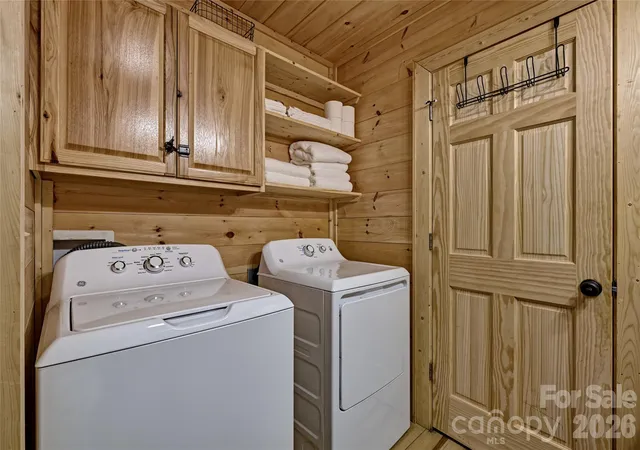 Homes for sale in Tuckasegee, NC | 4017 Canada Rd, Tuckasegee, NC 28783 | MLS# 4398971