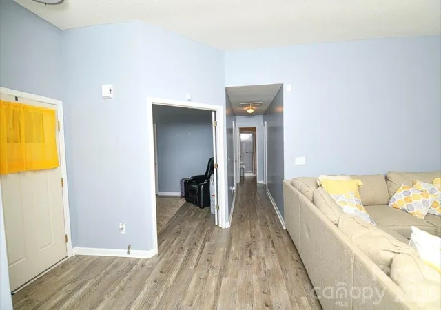 Photo 3 of Single family home for sale at 10132 Ashley Farm Dr, Matthews, NC 28105 | MLS# 4398973 | Listing updated on 2026-09-28