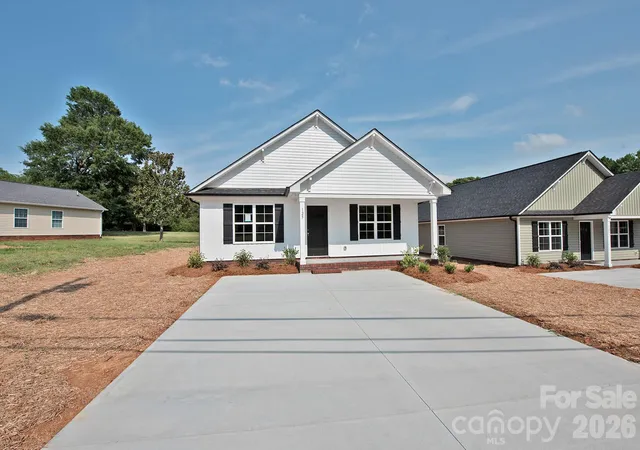 image of 125 S Beaver St, Landis, NC 28088 | MLS# 4399009