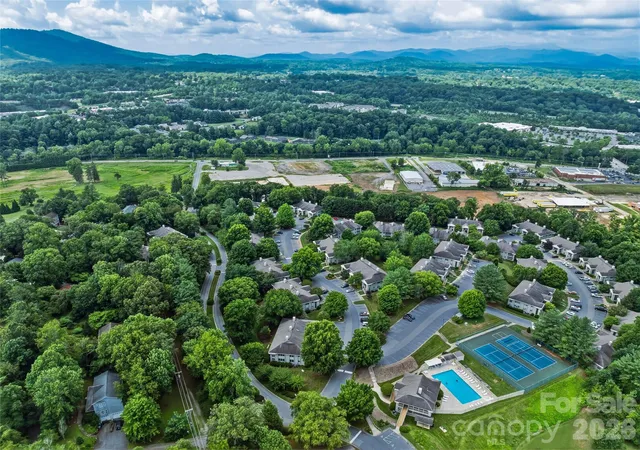 Homes for sale in Asheville, NC | 106 Abbey Cir, Asheville, NC 28805 | MLS# 4399040