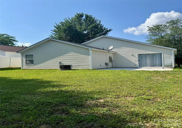 3rd image of 3008 Rockingham Ct Sw, Concord, NC 28025 | MLS# 4399053
