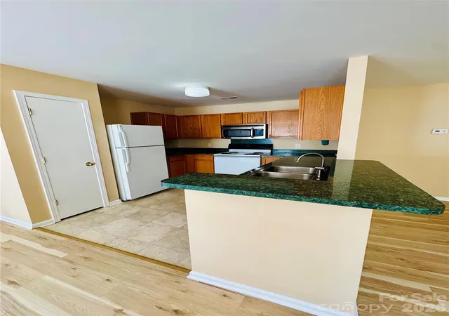 5th image of 3008 Rockingham Ct Sw, Concord, NC 28025 | MLS# 4399053