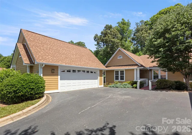 1st image of 1301 Hyde Park Dr, Asheville, NC 28806 | MLS# 4399054