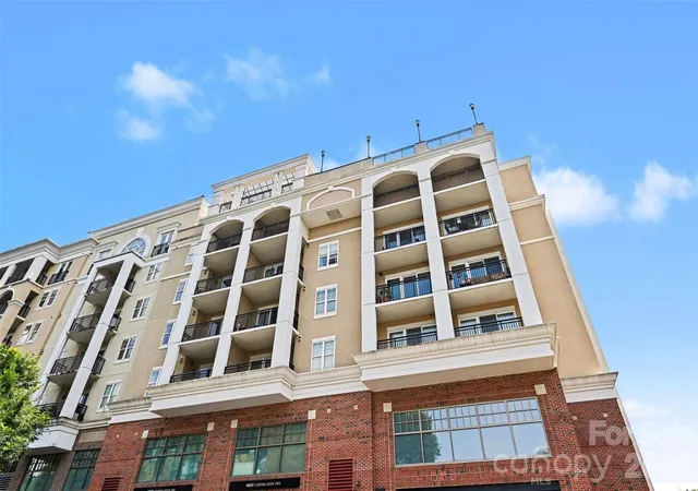 2nd image of 4620 Piedmont Row Dr #418, Charlotte, NC 28210 | MLS# 4399059