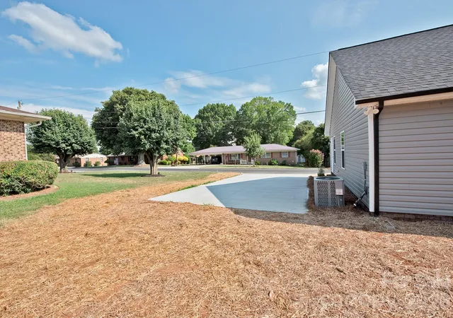 image of 135 Beaver St, Landis, NC 28088 | MLS# 4399078