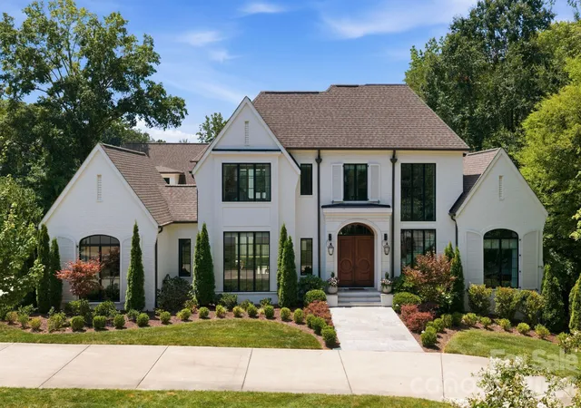 Photo 1 of Mansion for sale at 4420 Forest Hills Dr, Charlotte, NC 28226 | MLS# 4399080 | Listing updated on 2026-08-20
