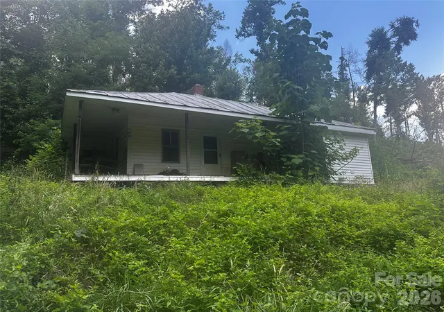 Homes for sale in Bakersville, NC | 674 John Sparks Rd, Bakersville, NC 28705 | MLS# 4399108