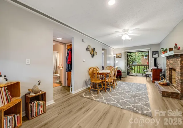 Homes for sale in Hendersonville, NC | 1325 4Th Ave #C, Hendersonville, NC 28739 | MLS# 4399110