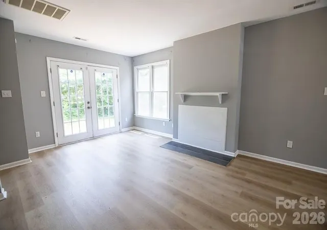 image of 3142 Driftwood Dr #B, Charlotte, NC 28205 | MLS# 4399113