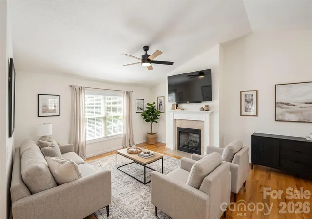 Photo 3 of Single family home for sale at 59 Smalltown Trl, Brevard, NC 28712 | MLS# 4399123 | Listing updated on 2026-10-20