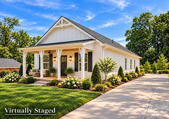 Photo 3 of Single family home for sale at 1432 Blackbird Dr, Clover, SC 29710 | MLS# 4399128 | Listing updated on 2026-09-25