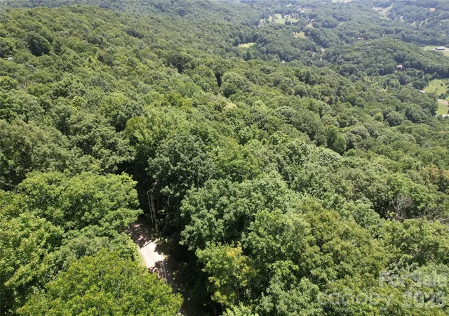 5th image of 505 Mountainside Dr #27, 28, 29, 30, 31, 32, Waynesville, NC 28786 | MLS# 4399158