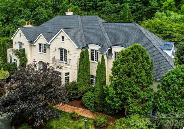 Photo 2 of Single family home for sale at 150 Rainbow View Dr, Fletcher, NC 28732 | MLS# 4399161 | Listing updated on 2026-10-01