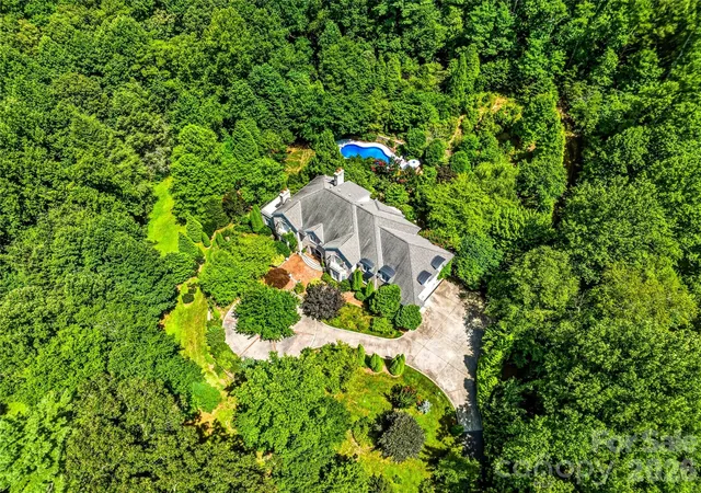 3rd image of 150 Rainbow View Dr, Fletcher, NC 28732 | MLS# 4399161