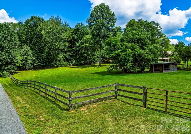 5th image of 150 Rainbow View Dr, Fletcher, NC 28732 | MLS# 4399161