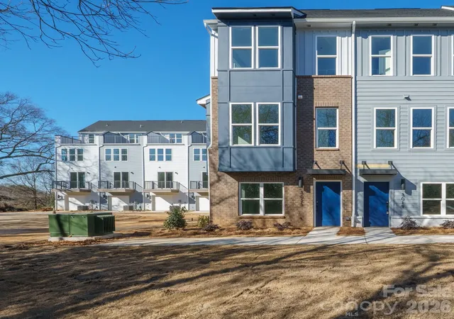 4th image of 3023 Jolene Ct, Charlotte, NC 28206 | MLS# 4399179