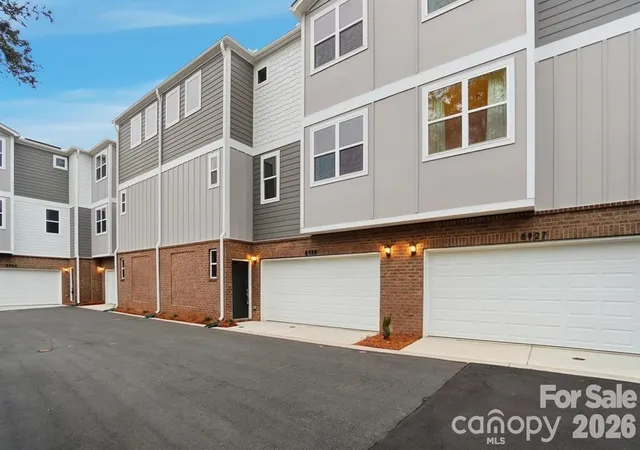 3rd image of 8927, 8929, 8931, 8935 Sharonbrook Dr, Charlotte, NC 28210 | MLS# 4399182