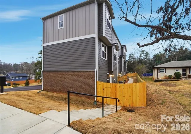 40th image of 8927, 8929, 8931, 8935 Sharonbrook Dr, Charlotte, NC 28210 | MLS# 4399182