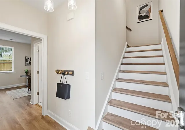5th image of 8927, 8929, 8931, 8935 Sharonbrook Dr, Charlotte, NC 28210 | MLS# 4399182