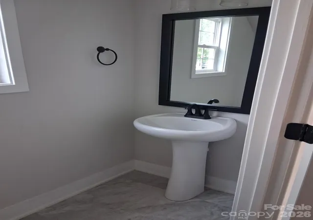Photo 3 of Single family home for sale at 721 Inwood Hl Dr #94, Gastonia, NC 28056 | MLS# 4399183 | Listing updated on 2026-09-24