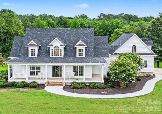 Homes for sale in Pageland, SC | 940 Wade Funderburk Rd, Pageland, SC 29728 | MLS# 4399188