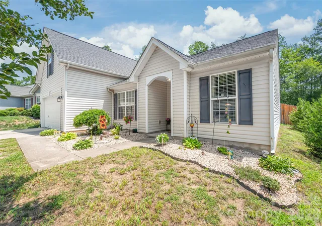 Homes for sale in Kannapolis, NC | 251 Summit Park Ct, Kannapolis, NC 28083 | MLS# 4399190