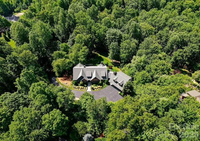 2nd image of 1333 Solomon Cir, Hendersonville, NC 28739 | MLS# 4399207