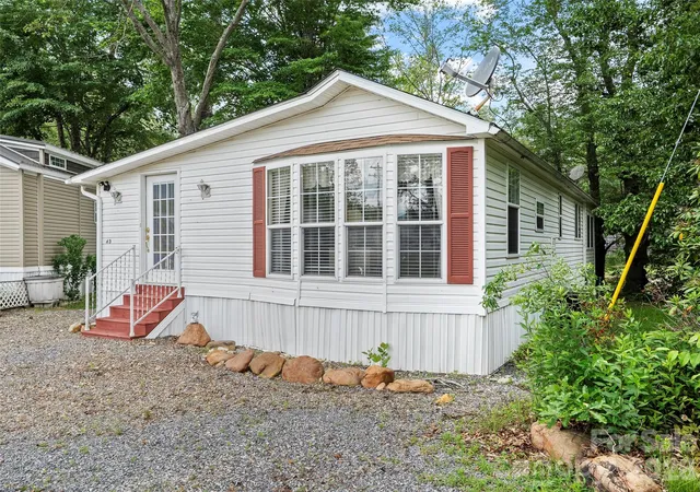 Homes for sale in Waynesville, NC | 43 Pike Pt, Waynesville, NC 28785 | MLS# 4399210