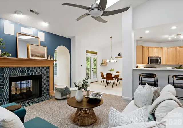 Photo 3 of Single family home for sale at 412 Silo Dr, Asheville, NC 28806 | MLS# 4399227 | Listing updated on 2026-09-30