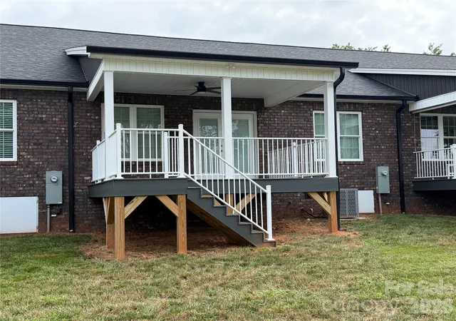 9th image of 302 E Boyd St #Unit D, Maiden, NC 28650 | MLS# 4399264