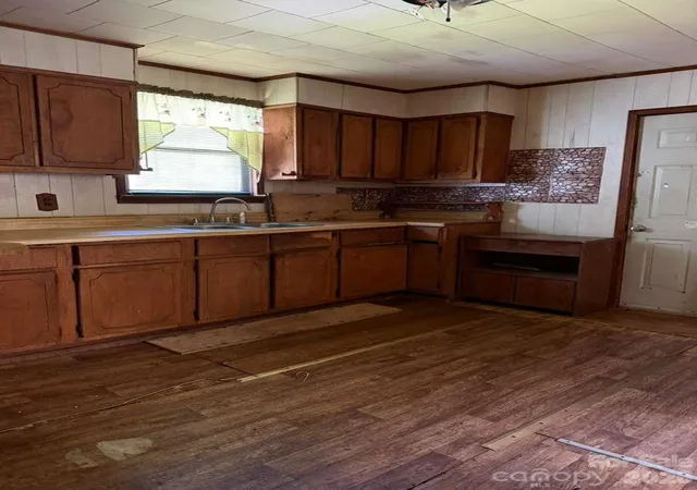 5th image of 480 Hawkins Rd, Union, SC 29379 | MLS# 4399280