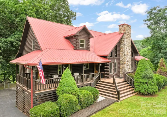 2nd image of 42 Chinaberry Ct, Waynesville, NC 28785 | MLS# 4399330