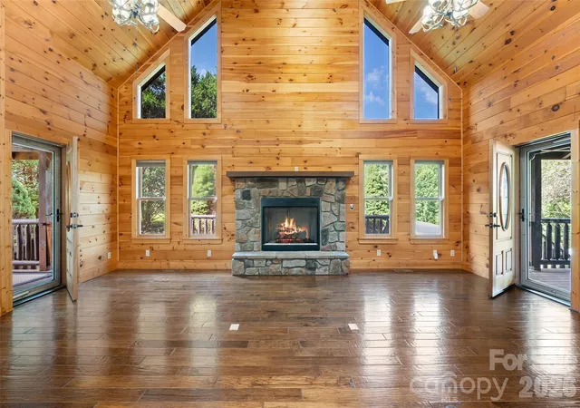 5th image of 42 Chinaberry Ct, Waynesville, NC 28785 | MLS# 4399330