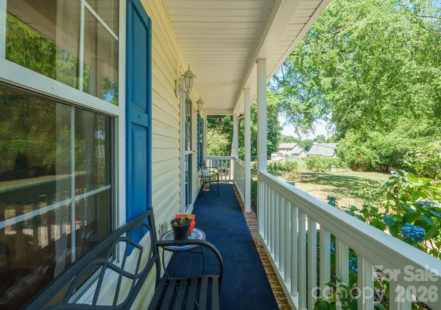 Photo 2 of Single family home for sale at 6421 Whitewater Dr, Charlotte, NC 28214 | MLS# 4399333 | Listing updated on 2026-07-30