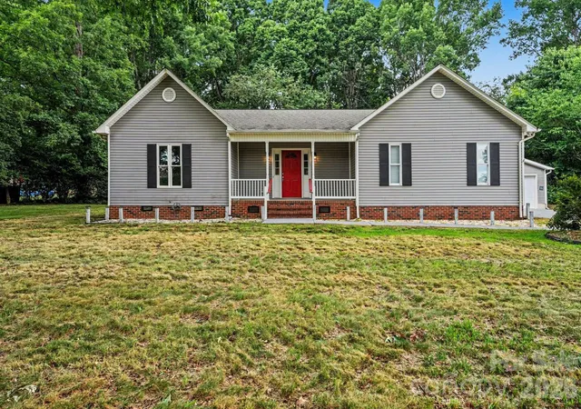 1st image of 2684 Tiffany St, Conover, NC 28613 | MLS# 4399338