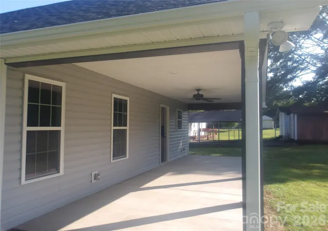 Homes for sale in Oakboro, NC | 339 W 11th St, Oakboro, NC 28129 | MLS# 4399349