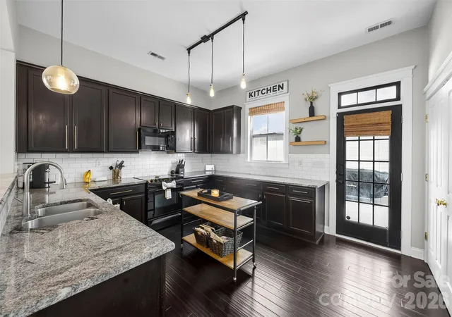 4th image of 6917 Dunton St, Huntersville, NC 28078 | MLS# 4399359