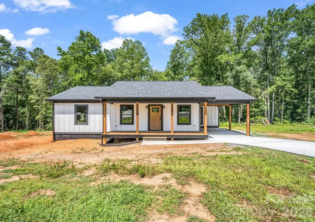 Homes for sale in Forest City, NC | 314 Maryland Dr #61, Forest City, NC 28043 | MLS# 4399377