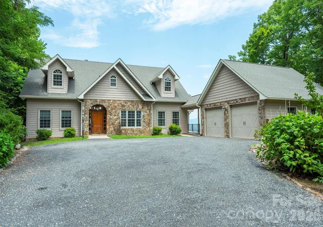 Photo 1 of Single family home for sale at 301 Oak Winds Dr, Old Fort, NC 28762 | MLS# 4399378 | Listing updated on 2026-07-12