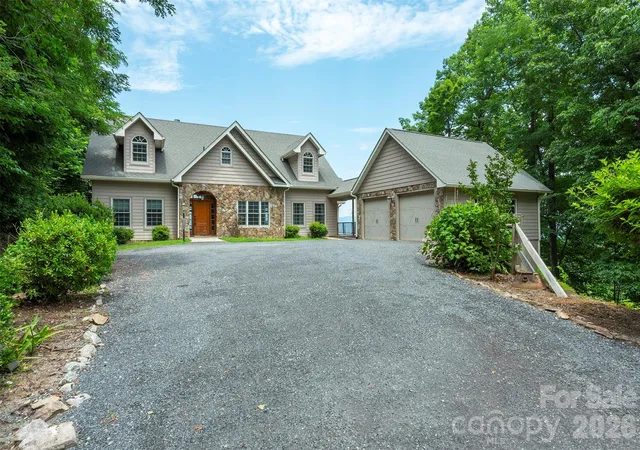 Photo 3 of Single family home for sale at 301 Oak Winds Dr, Old Fort, NC 28762 | MLS# 4399378 | Listing updated on 2026-07-12