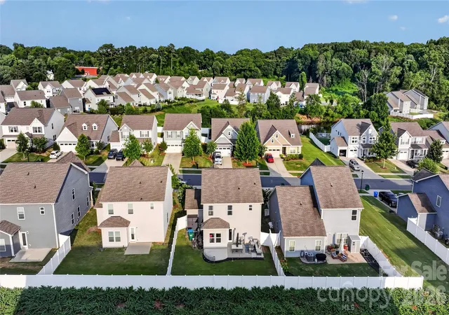 Homes for sale in Belmont, NC | 5137 Thomasville Dr, Belmont, NC 28012 | MLS# 4399379
