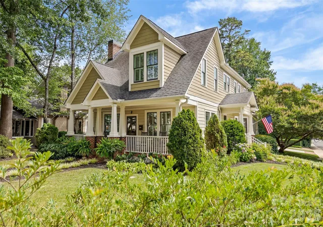 Photo 2 of Sale Pending at 2200 Shenandoah Ave, Charlotte, NC 28205 | MLS# 4399400 | Listing updated on 2026-09-14