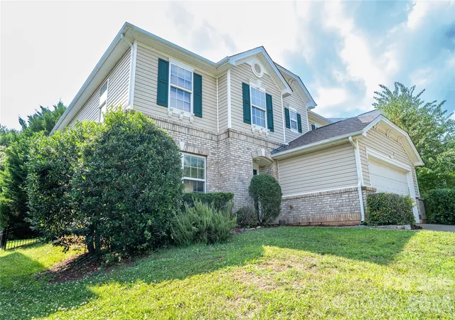 Homes for sale in Charlotte, NC | 9411 Seamill Rd, Charlotte, NC 28278 | MLS# 4399402