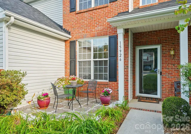 Photo 2 of Single family home for sale at 15926 Bubbling Branch Ln, Charlotte, NC 28273 | MLS# 4399403 | Listing updated on 2026-09-22