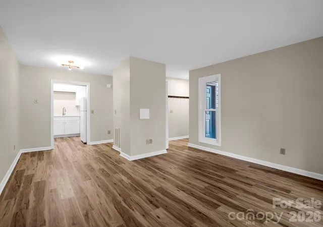 Photo 3 of Condo for sale at 520 Courtwood Ln #4, Hendersonville, NC 28739 | MLS# 4399411 | Listing updated on 2026-09-25